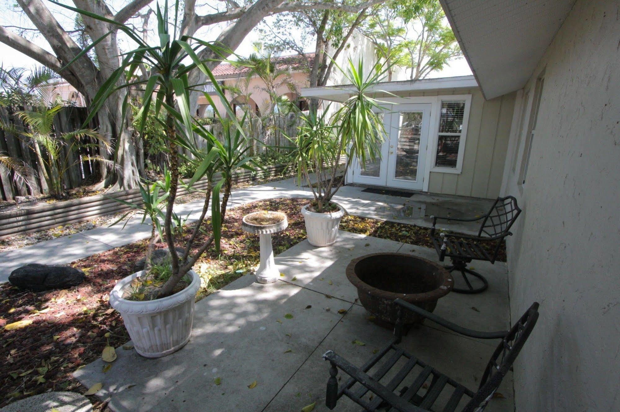 Hotel Siesta Gardens By Rva Siesta Key Esterno foto