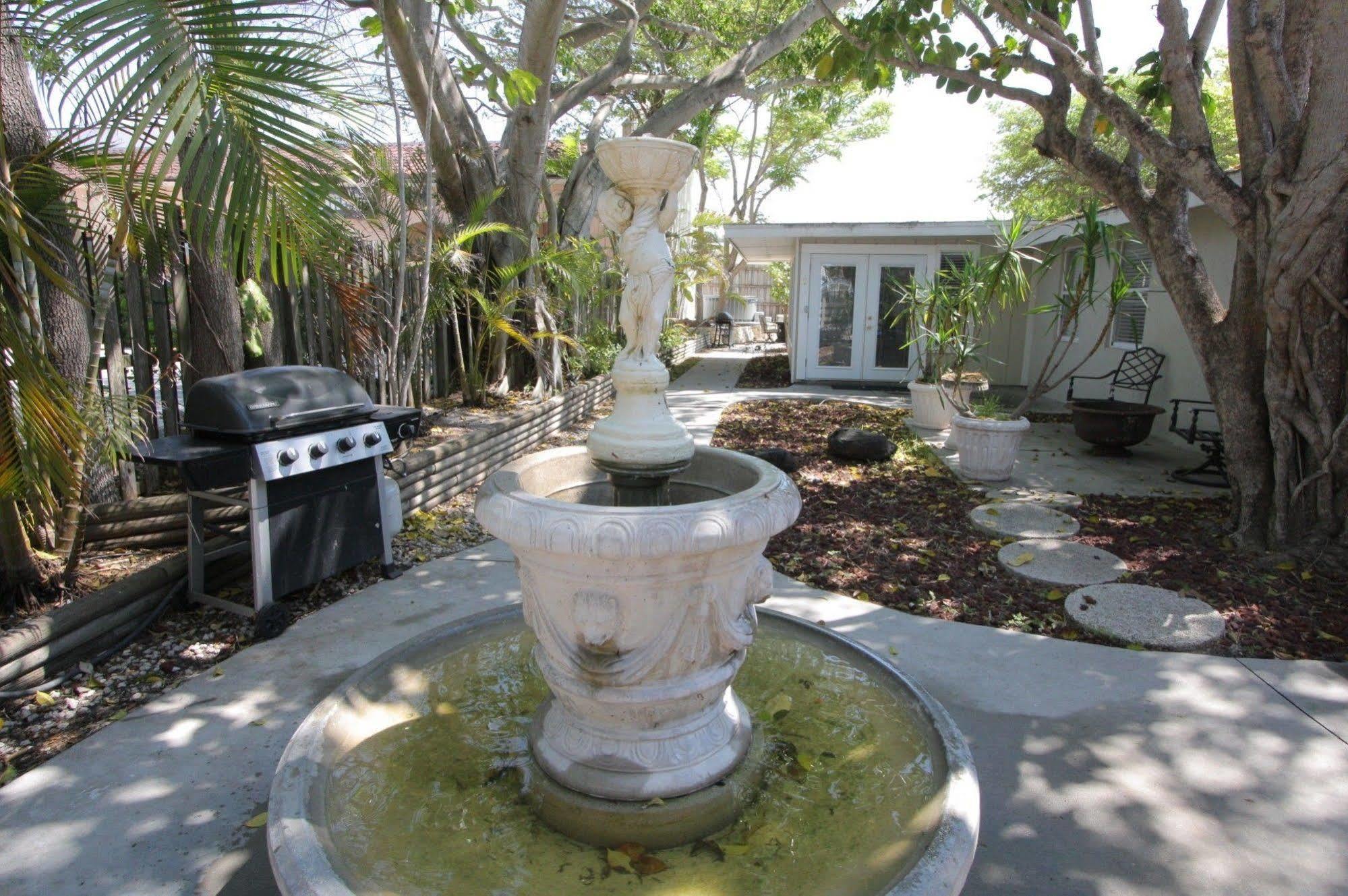 Hotel Siesta Gardens By Rva Siesta Key Esterno foto